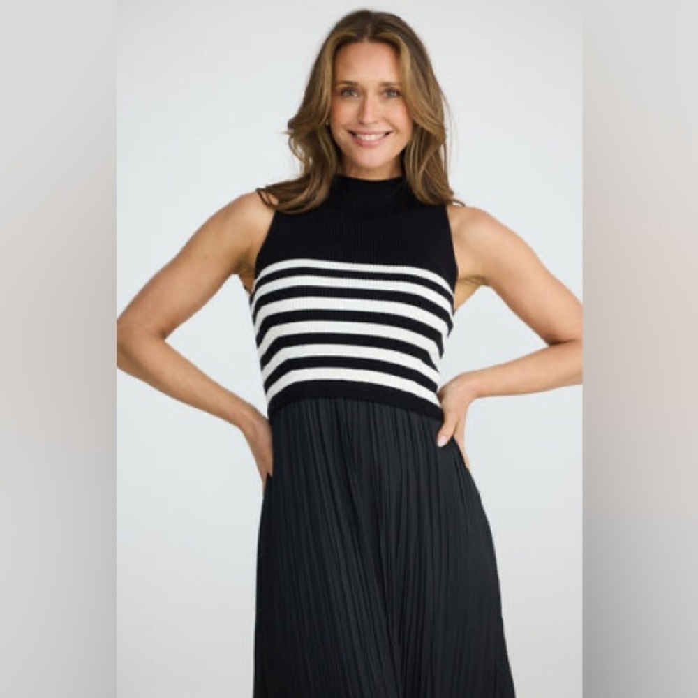Lucky‎ Maxi Sleeveless Dress Black White Striped Ribbed Knit Pleated Skirt Large